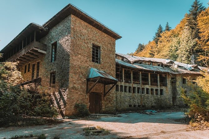 3,5 hours Guided Buggy Tour in Plitvice lakes - Korana Selo Old Water Mill and Spoljaric Watermill: Where the Tour Slows Down Just Enough