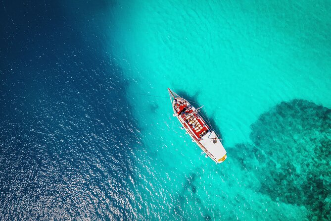 All-Inclusive Blue Lagoon & 3 Island Boat Tour with Food & Drinks - Boat Setup, Crowds, and How to Secure Your Best Spot