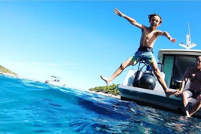 All-inclusive Gastro Blue Cave Tour from Split - Vis Free Time: Swimming Breaks and Time to Reset