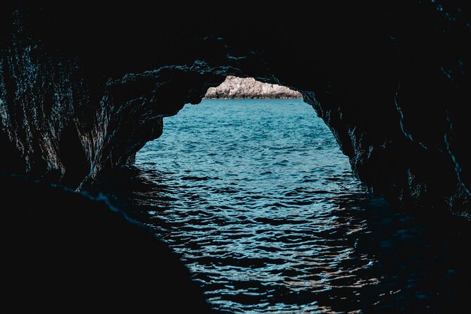 Blue Cave & 6 Islands Speedboat Tour From Split or Podstrana - Why This Split Blue Cave and 6 Islands Speedboat Works for One Long Day