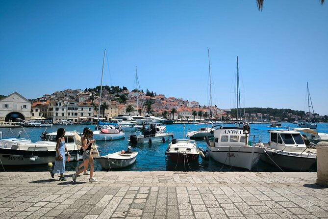 Blue cave and Hvar - 5 Islands speedboat tour from Split - Boat, crew, and what included comfort really means