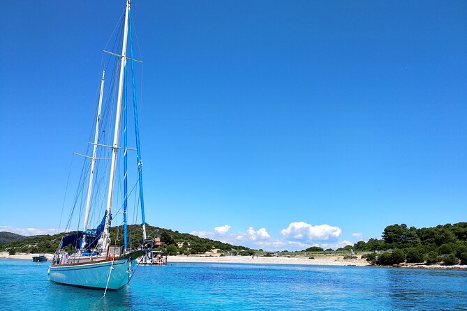 Blue Cave, Blue Lagoon, Pakleni Islands Group boat tour from Hvar - Green Cave and Ravnik Island: a swim with emerald light