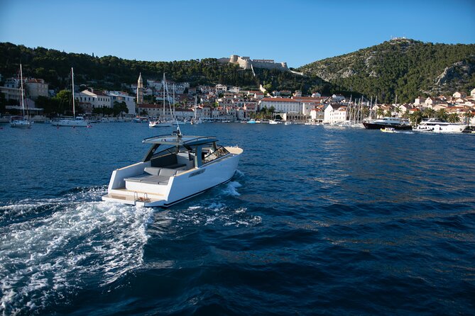 Blue Cave, Blue Lagoon, Pakleni Islands Group boat tour from Hvar - Stiniva Cove: the beach you swim into under cliff walls