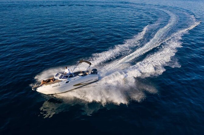 Blue Cave & Five Islands Tour - Pakleni Islands: lagoon time near Hvar and a break for drinks