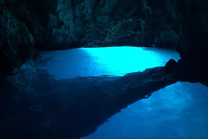 Blue cave & Hvar (5 Islands) private tour from Split or Trogir - Budikovac Blue Lagoon and Pakleni Islands: relaxation with a lunch window