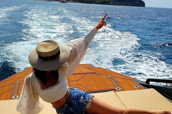 Blue cave & Hvar, 5 islands speed boat tour with unique boats from Split - Hvar Town: Big Harbor Energy, Lunch Time, and a Real Stretch of Free Hours