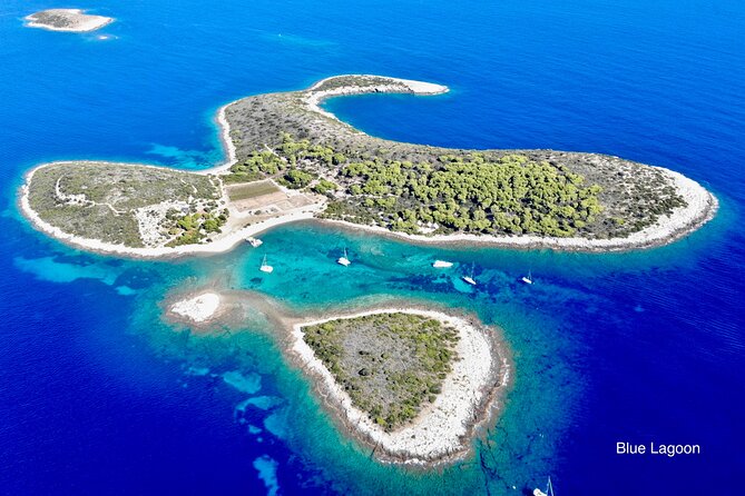 Blue cave, Mama Mia and Hvar, 5 island speedboat tour from Trogir - FAQ