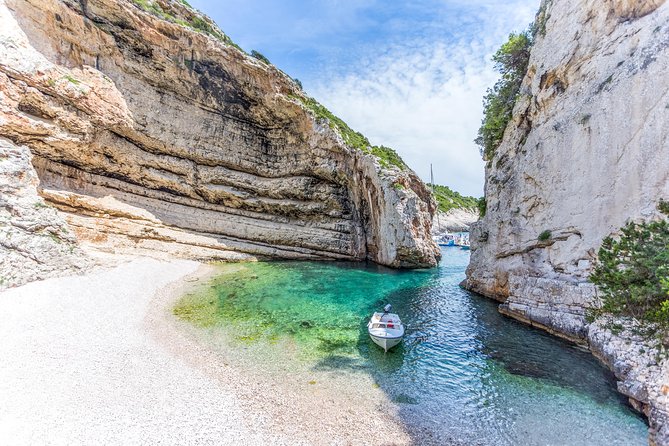 Blue Cave & Pakleni islands Private Tour - Mlini Beach and the short hop toward sunset