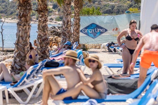 Blue Lagoon & 3 Islands Cruise with Lunch from Split - Split Port prep: 8:30 check-in, 9:00 sharp, and what to bring