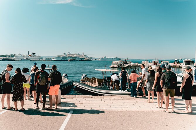 Blue Lagoon & 3 Islands Small-Group Speedboat Tour - Stop 1 in Trogir: UNESCO Old Town in One Hour