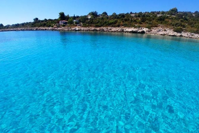 Blue Lagoon and Solta Island from Split-Private Tour - Maslinica on Šolta: castle photos, coastal pace, and marina views