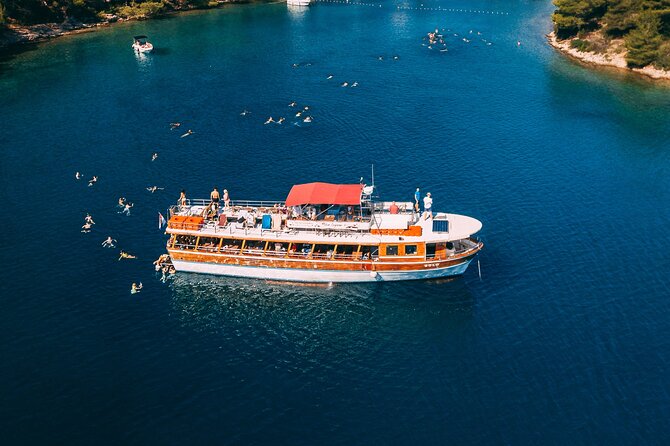 Blue Lagoon & Šolta Island from Trogir LUNCH & DRINKS INCLUDED - Why the Blue Lagoon and Solta Pair Feels Efficient From Trogir