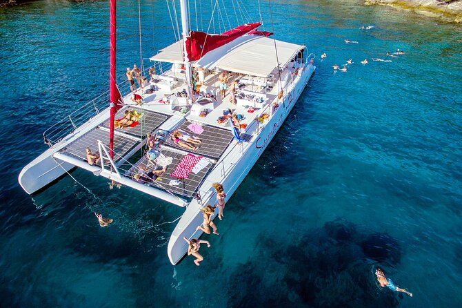 Blue Lagoon, Trogir & Čiovo catamaran tour with Food and Drinks - Quick hits