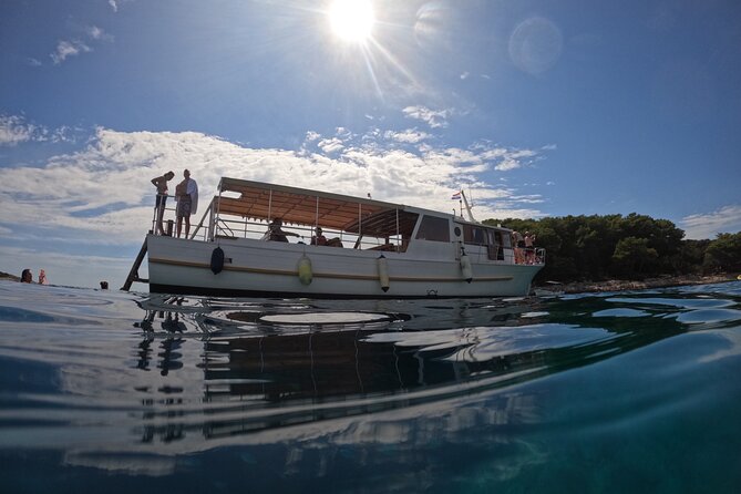 Boat Tour at Delfina Hvar - Stop 1 on Hvar: Red Rocks with a real swim window