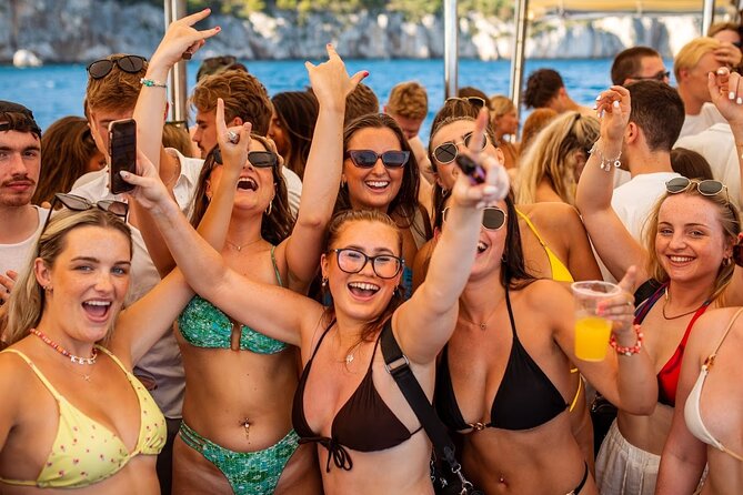 Captain’s Boat Party Split–Blue Lagoon Swim Stop + Free Shots &DJ - Key things I’d watch for