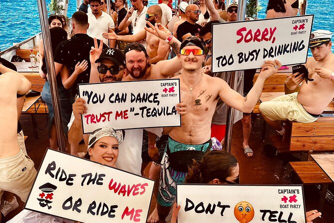 Captain’s Boat Party Split–Blue Lagoon Swim Stop + Free Shots &DJ - The sail to Blue Lagoon: what you’re actually doing for the first half