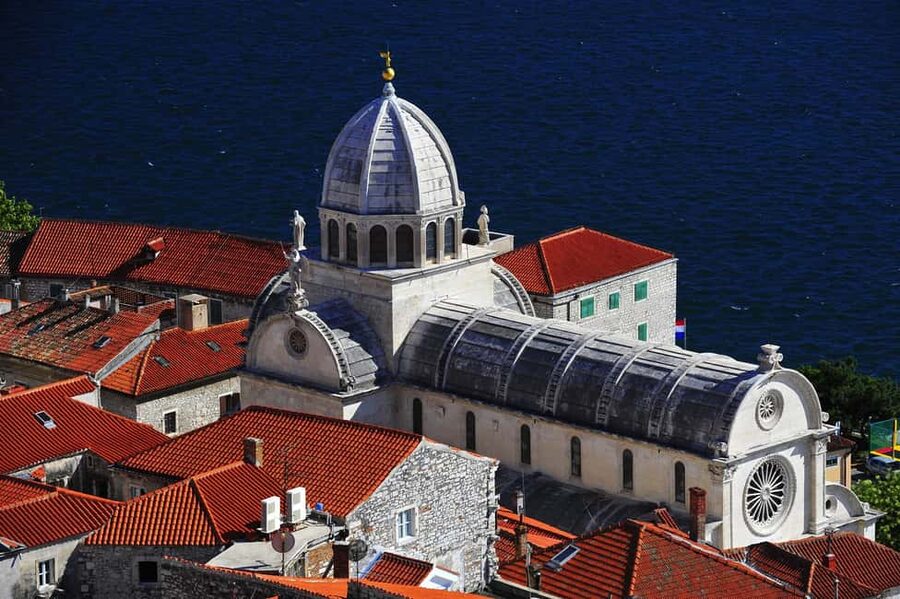 Dalmatian Delights: Food & Wine Tour from Split or Trogir - Split or Trogir pickup, and how the day is paced