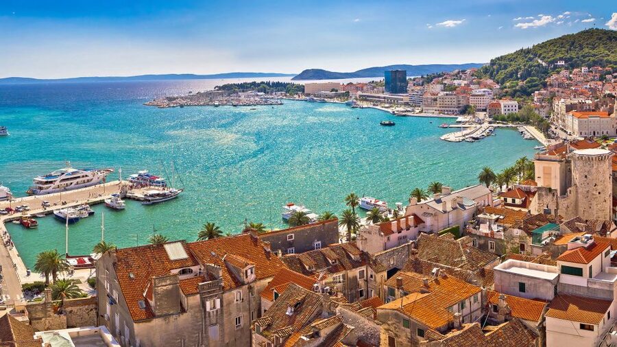 Discover The Old Town Split 1.5h walking Small group tour - Key highlights to look for
