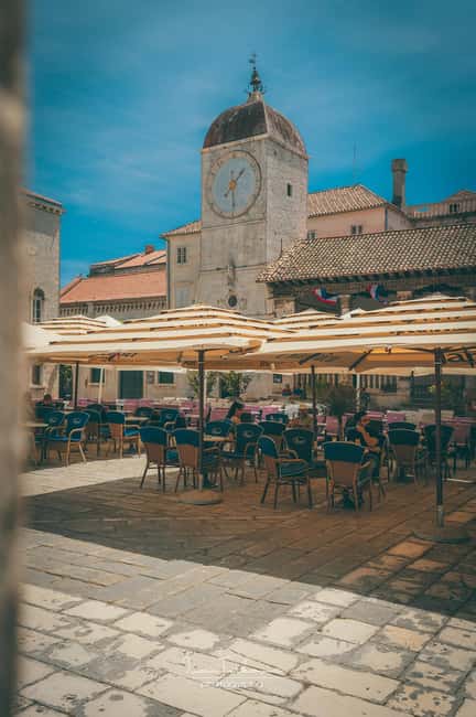 Discover Trogir: Guided Walking Tour of a Medieval Gem - Practical tips for a smooth, comfortable 90 minutes