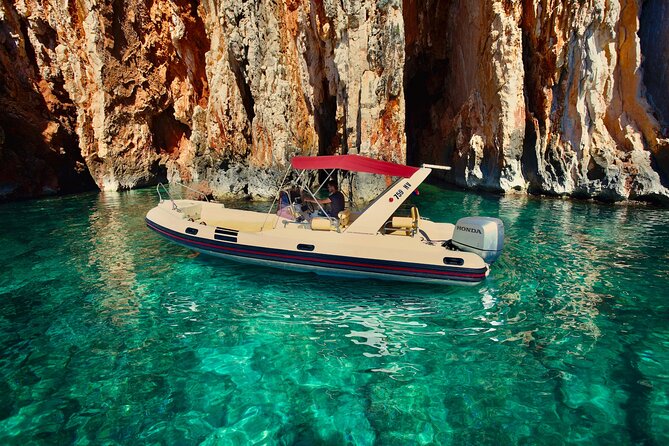 Exclusive Private Tour: Red Rocks & Pakleni Islands - Snorkel gear included: what it changes for you on the day