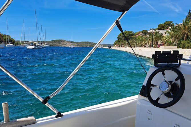 Explore the West coast of the island Brac by BETINA boat - Snorkelling on Brac: How to Make the Most of Included Gear