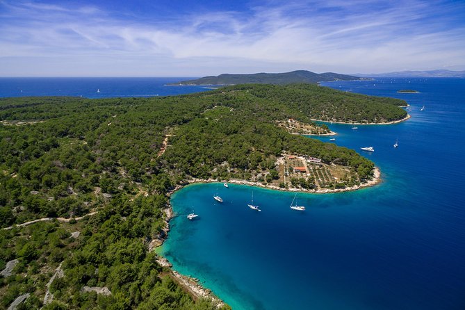 Explore west side of island Brač with Pasara boat - Traditional Dalmatian boat - Fuel Included, So Value Comes Down to One Thing: Time on the Water