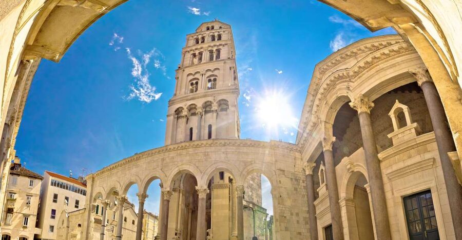 From Makarska Riviera: Full-Day Split & Trogir Tour - The visitor center break: why two hours can be either perfect or frustrating