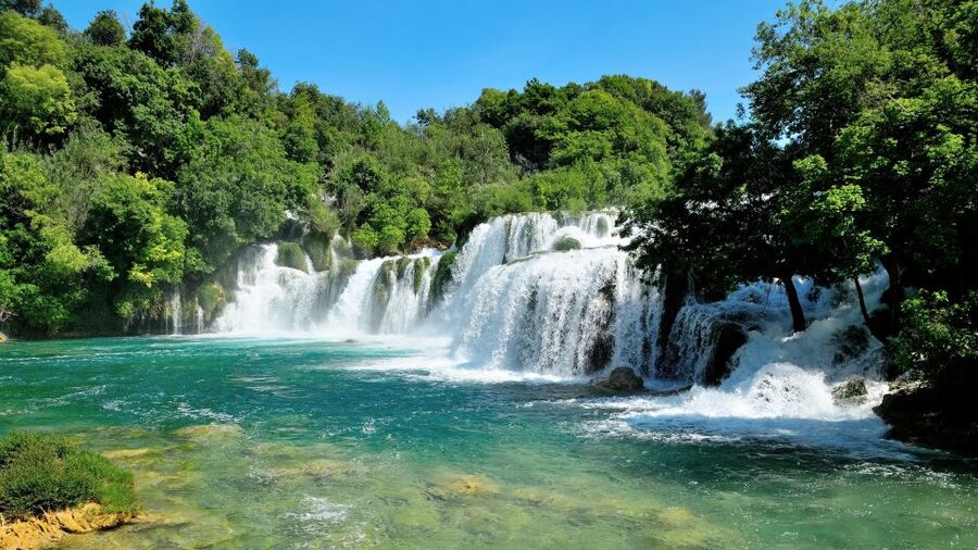 From Omiš: Krka Waterfalls and Trogir Small Group Tour - Comfort, Guides, and the Small-Group Expectation