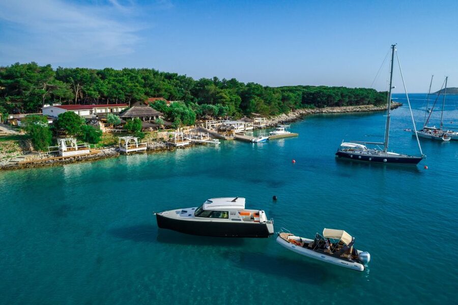 From Split: 3 Islands Half-Day Boat Tour with Blue Lagoon - Getting set up in Split, meeting point, and what to expect
