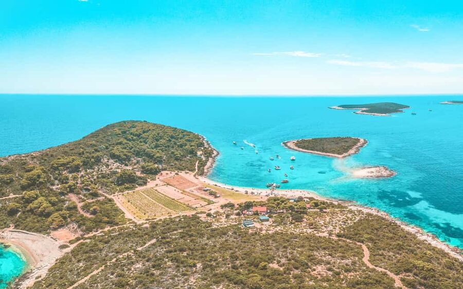 From Split: Blue Cave & 5 Islands Amazing Speedboat Tour - Biševo and the Vis coastline: seeing the islands from the water