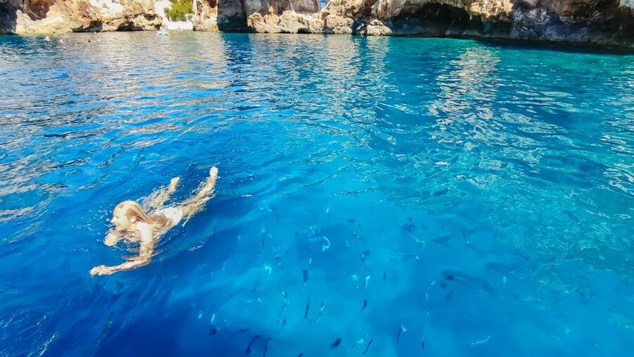 From Split: Blue Cave & 5 Islands with Vis & Hvar Boat Tour - From Trg Republike to Five Islands, You Start Fast