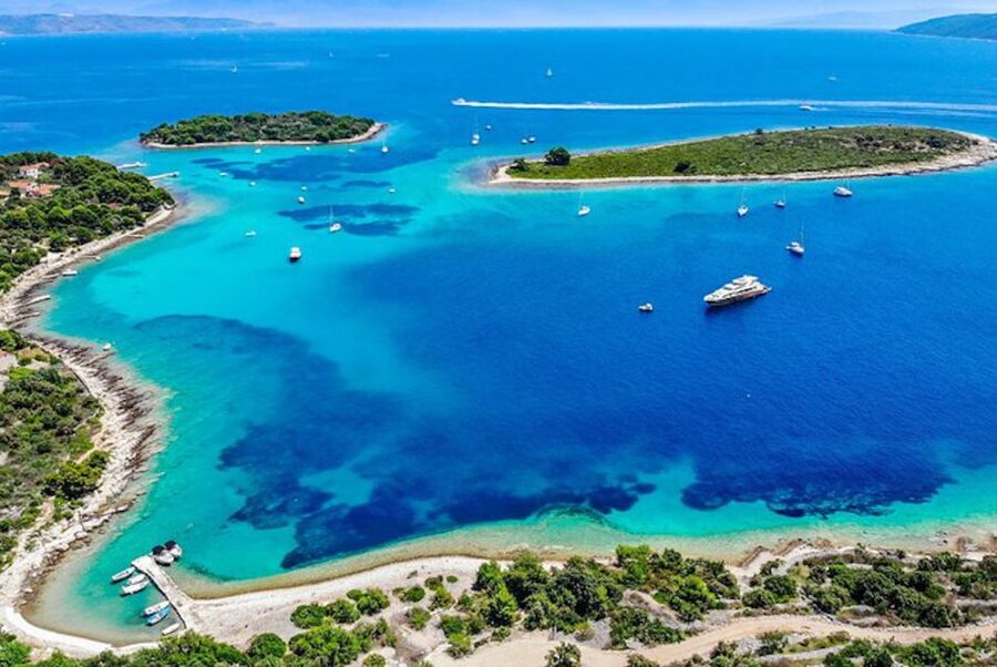 From Split: Blue Lagoon & 2 Islands half-day Private - On-board comfort: why this private boat feels easy