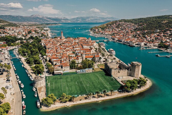 From Split: Blue Lagoon and 3 Islands Speedboat Tour - Trogir in one hour: the Stone Beauty payoff
