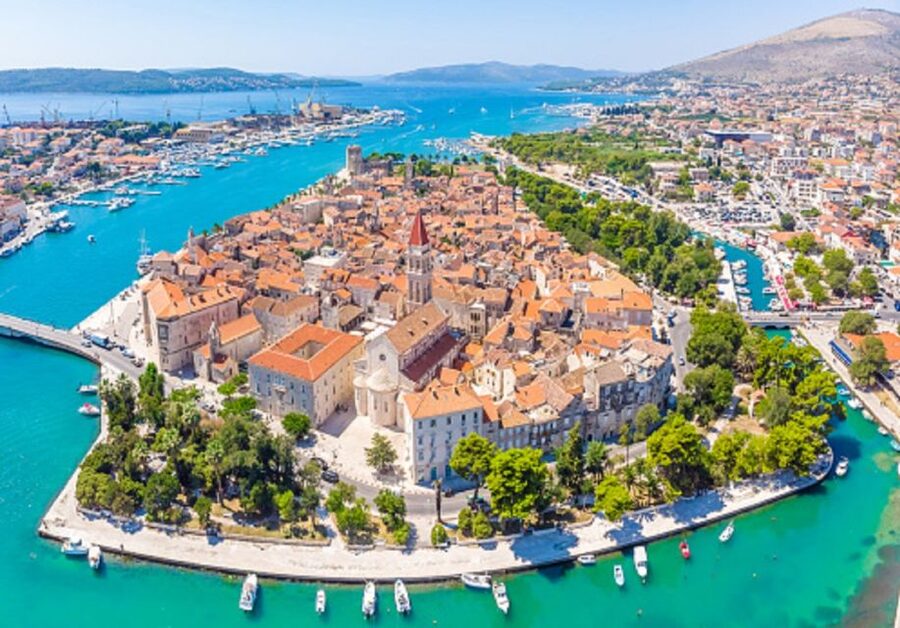 From Split: Blue Lagoon, Šolta, and Trogir Speedboat Tour - Getting Started at semiSUBMARINE Split, What You’ll Want Packed