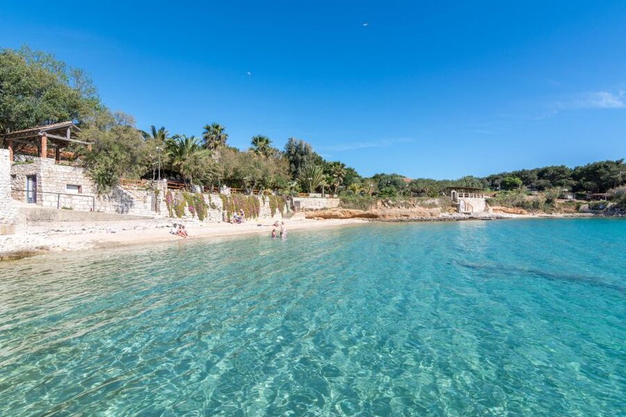 From Split, Croatia: Blue Cave & Hvar 5 Islands tour - Veliki Budikovac swim time: where the tour earns its keep