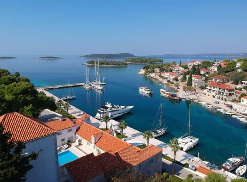 From Split or Trogir: Trogir and Blue Lagoon Half-Day Trip - From Split or Trogir: meeting points and the “loop back” design