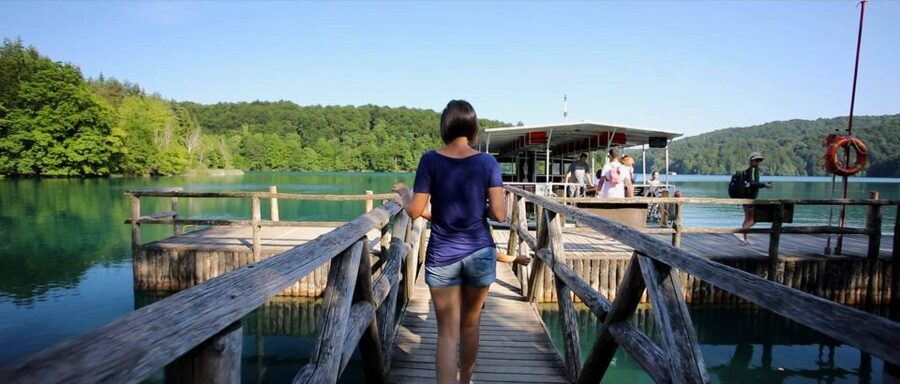 From Split: Plitvice Lakes Full-Day Trip - Inside Plitvice: Lower lakes first, then up to the upper views