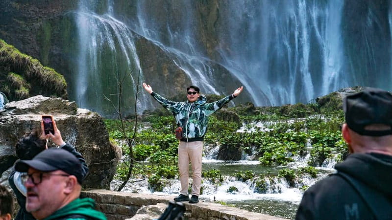 From Split: Plitvice Lakes Guided tour - Boat ride on clear water: why this is not optional in your day plan