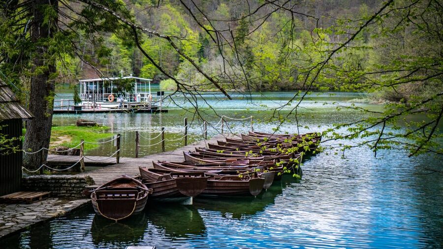 From Split: Plitvice Lakes Guided tour - Panoramic train and the final viewpoint rhythm