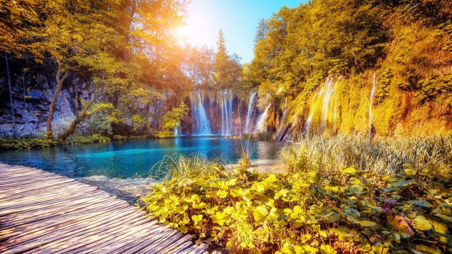From Split: Plitvice Lakes Guided Tour with Entry Tickets - River boat and the sound of cascades in your ears