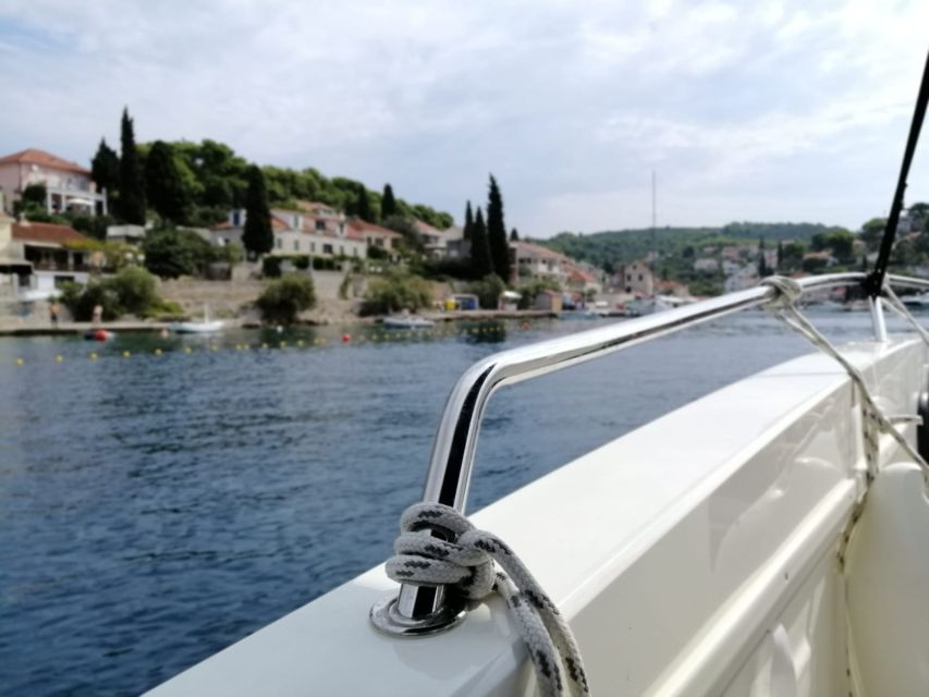 From Trogir: 3 islands half day tour with Blue Lagoon - From Kamerlengo Castle to the Blue Lagoon: What the Start Feels Like