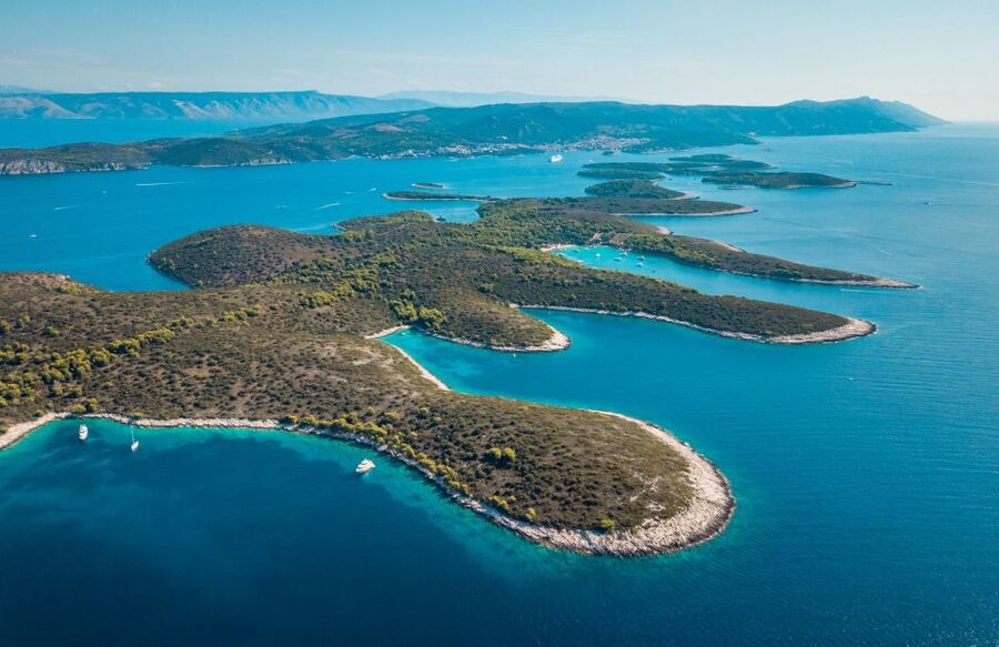 From Trogir/ Split: Hvar & Pakleni Islands Private Boat Tour - Lunch Is Up to You, So Plan Around It