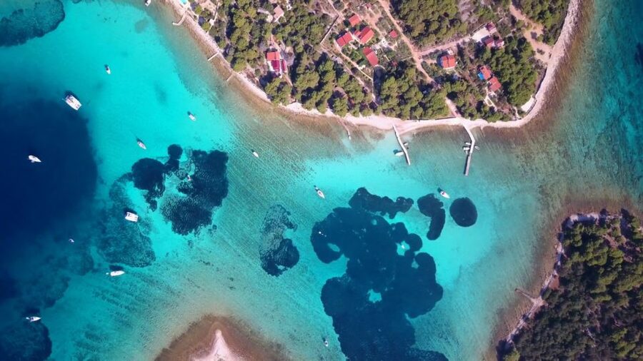From Trogir: Three Islands Half-Day Speedboat Tour - Maslinica on Šolta: A 16th-Century Castle Turned Hotel and Real Village Time