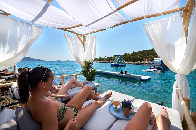 Full Day Boat Tour, Blue Lagoon and Šolta with lunch&drinks - Boat comfort, toilets, and the “small stuff” that matters