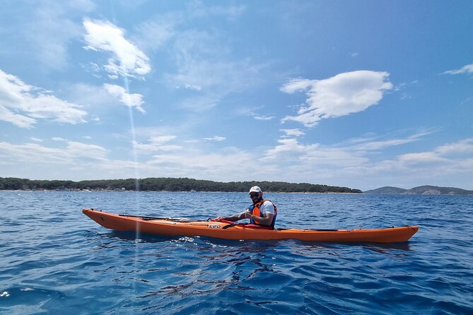 Half-day kayak tour from Hvar town - Paddling to Pakleni Islands Without Feeling Lost