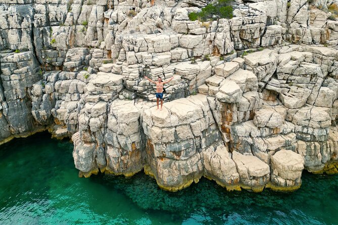 Half-day Speedboat Tour: Explore Hidden Gems of Hvar Island - What’s included, what’s not, and how to avoid discomfort