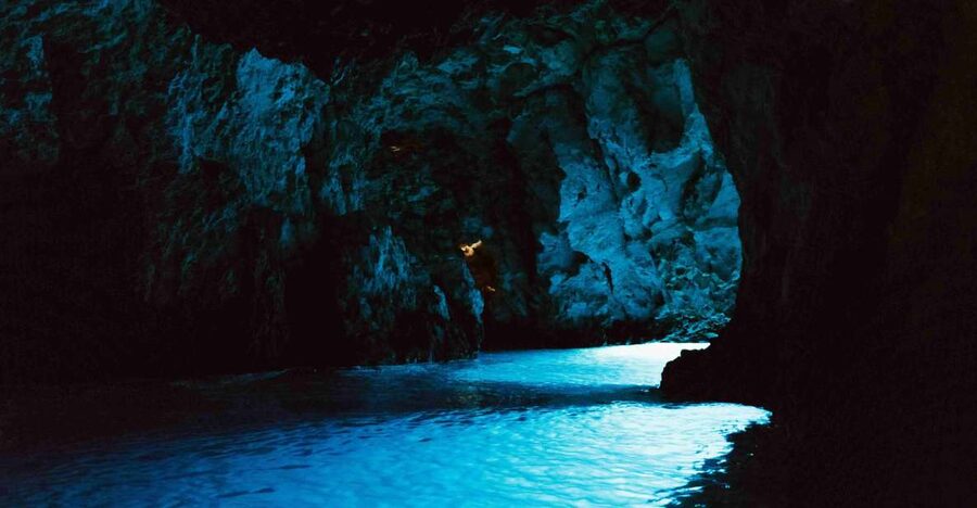 Hvar: Blue and Green Caves Boat Tour with Stiniva Beach - Key things I’d prioritize on this Hvar speedboat day
