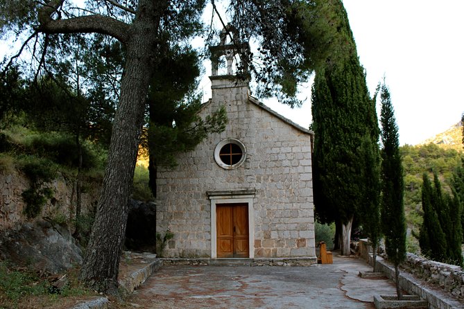 Hvar Charming Abandoned Village Small Group Tour and Local Dinner - Getting There From Hvar: Pickup, Timing, and Group Size