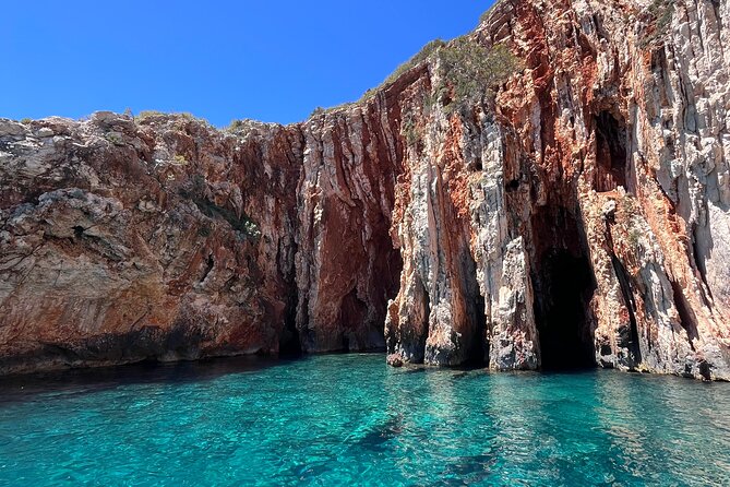 Hvar Delight: Private Speed Boat Tour - Private means personal: the skipper and communication style