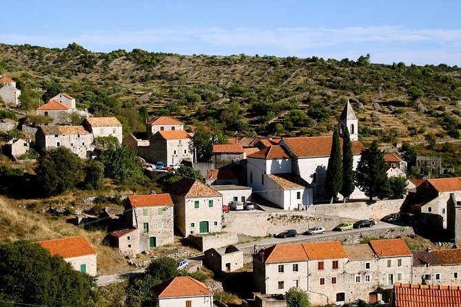 Hvar Hidden Gems Small Group Half Day Tour with Lunch or Dinner - Brusje Lavender Fields: Seasonal Beauty With a Real Walk